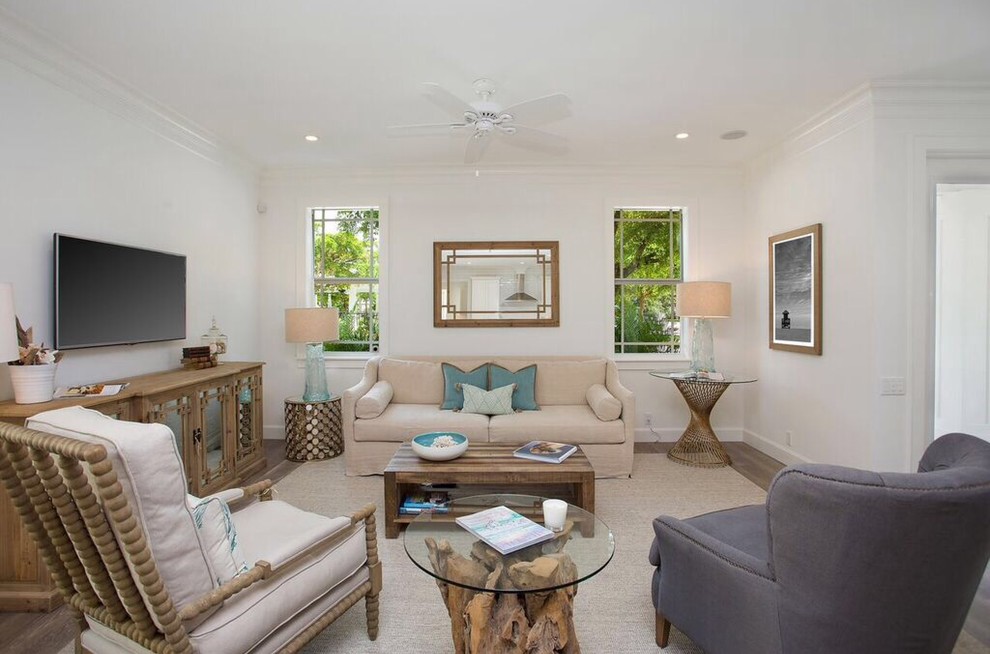 Hibiscus Model in Granada Park Sarasota, view 4